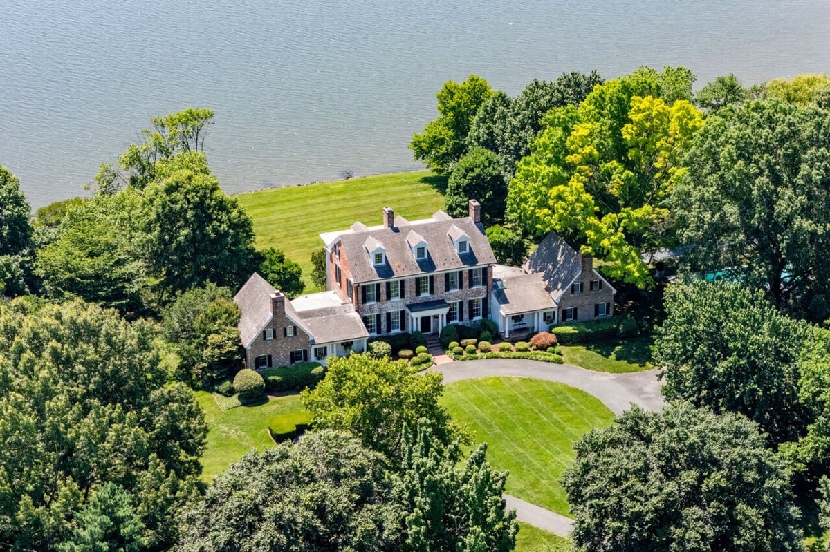 Portfolio | Aerial photo of house and river